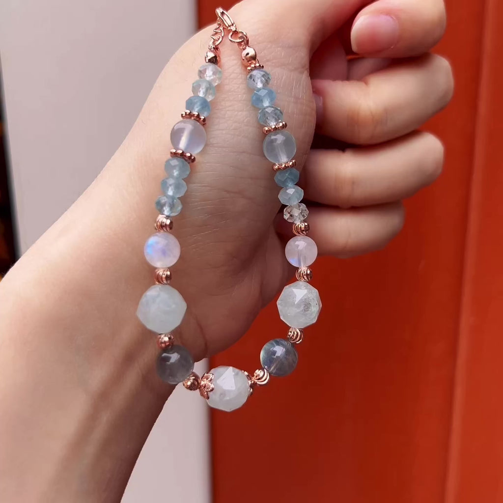 Aqua Serenade｜溝通超順(⁎⁍̴̛ᴗ⁍̴̛⁎)<br>助你口才變伶俐 · 遇見貴人與機會